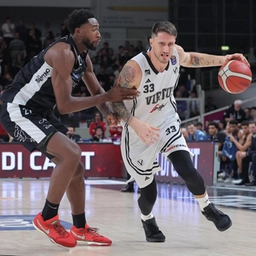 La Virtus è sempre in emergenza. Rientra Clyburn, si ferma Hackett