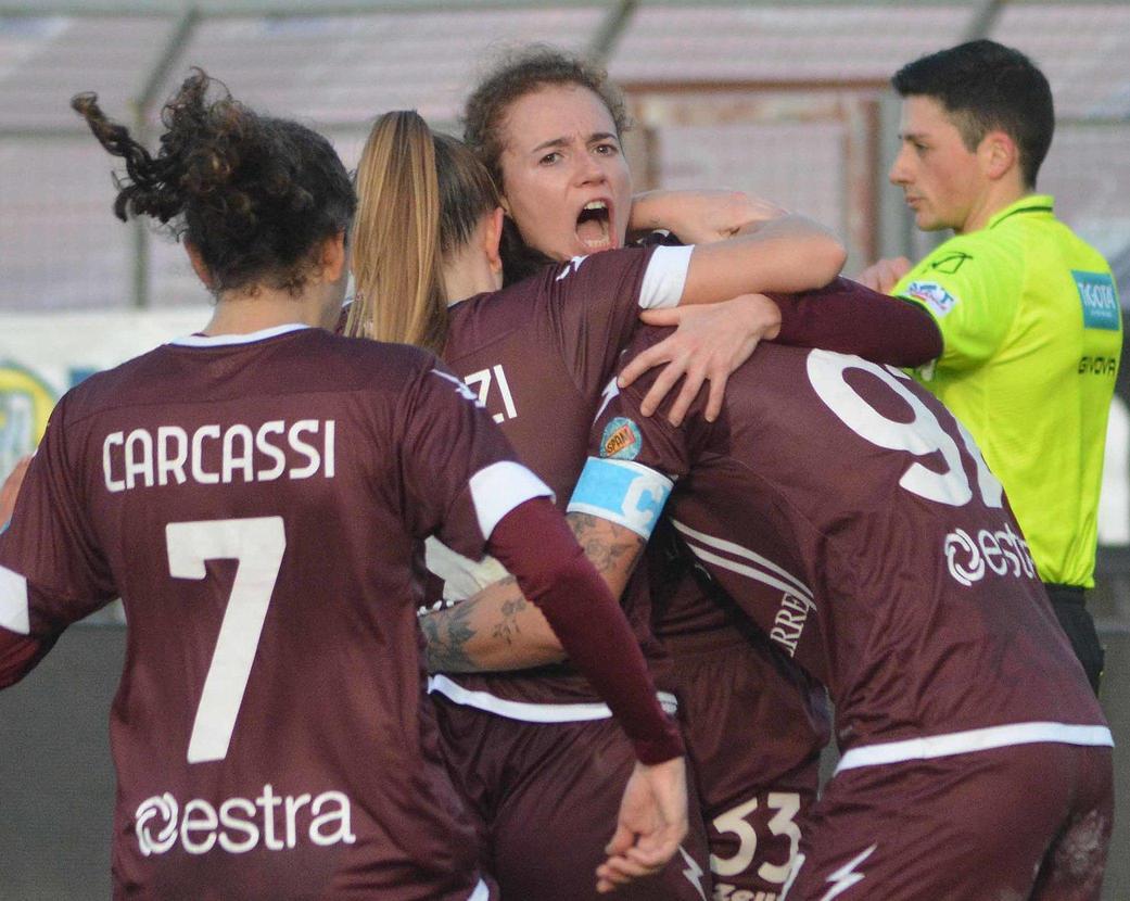 Arezzo Calcio Femminile celebra la stagione di Serie B a Coverciano Arezzo Calcio Femminile celebra la stagione di Serie B a Coverciano