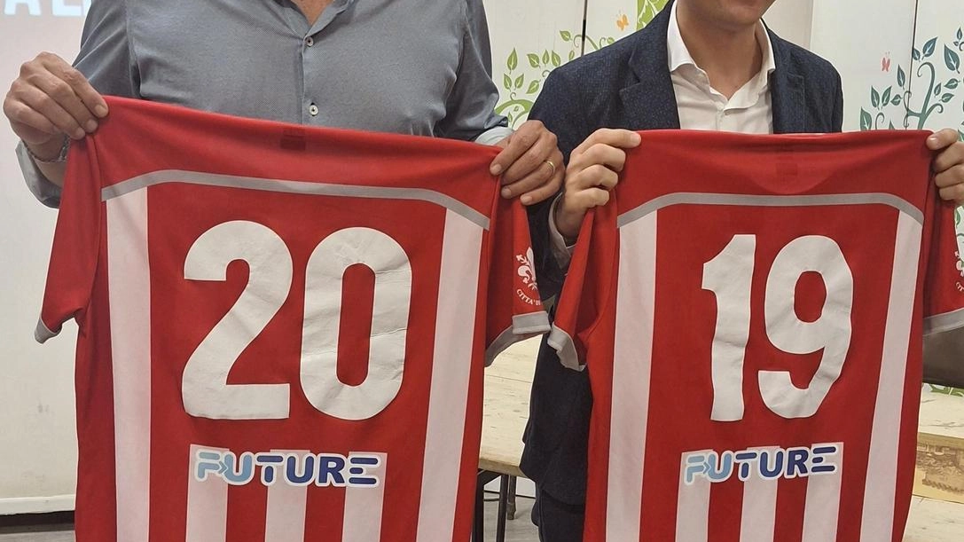 La Rondinella Marzocco si prepara al nuovo campionato di Eccellenza 2024-25 con l'arrivo del nuovo allenatore e l'innovativo abbonamento online per i tifosi. La passione per la squadra biancorossa cresce a Firenze.