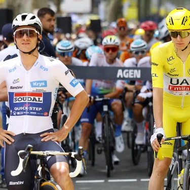 Tour de France 2024, Evenepoel attacca e Pogacar non risponde: dopo 49 tappe cade un tabù