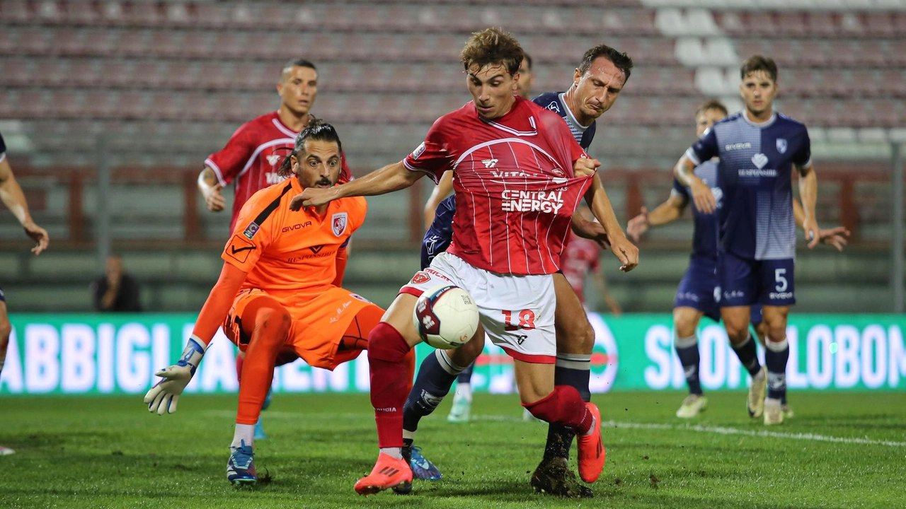 Il Perugia in azione con Di Maggio (Foto Crocchioni)