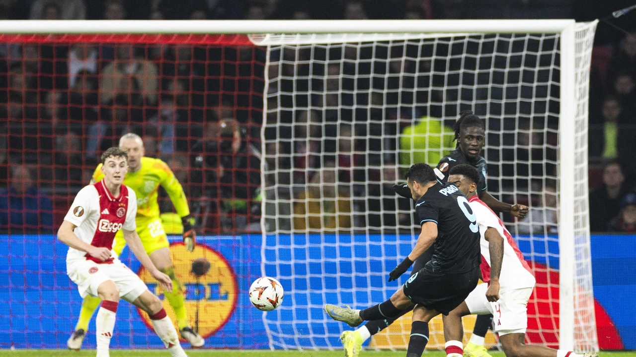 Pedro Rodriguez realizza il gol dell'1-3 contro l'Ajax