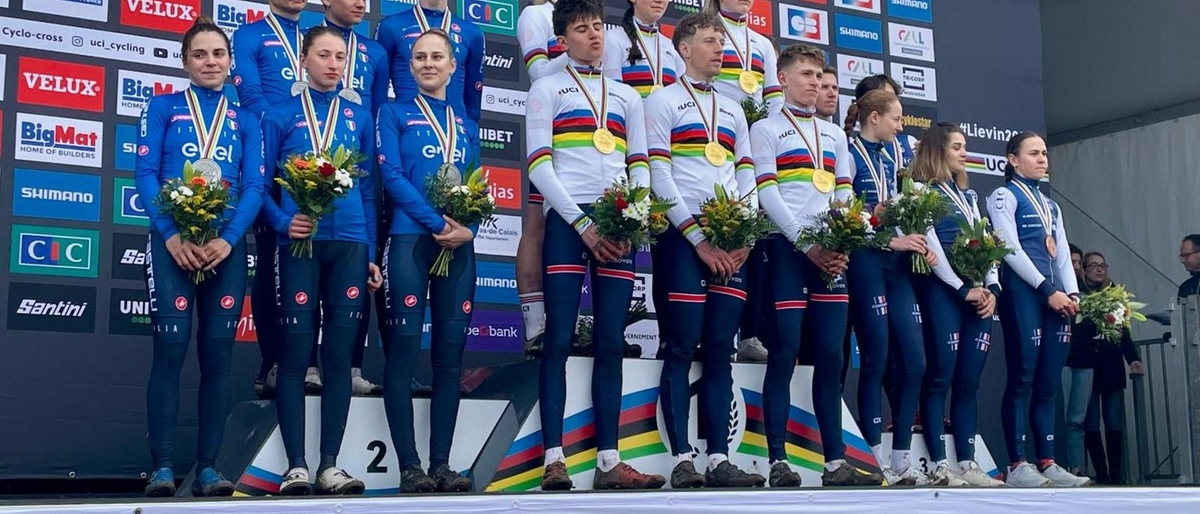 Italia conquista l'argento nel Team Relay ai Mondiali di ciclocross a Liévin