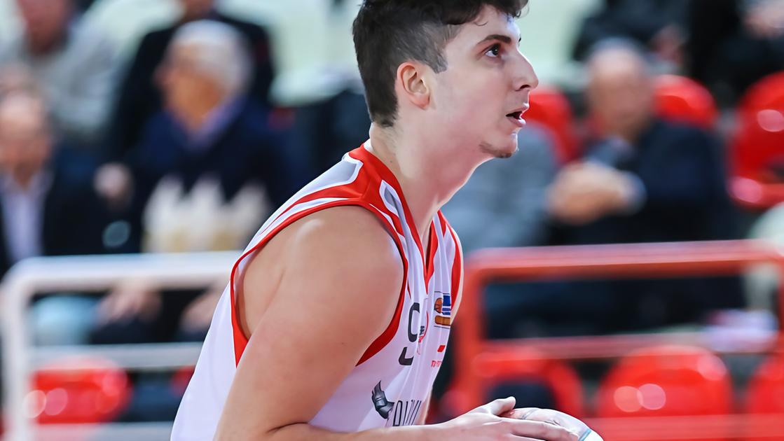 Basket B interregionale, una novità nell’Halley Matelica: ingaggiato il giovane play Sacchi