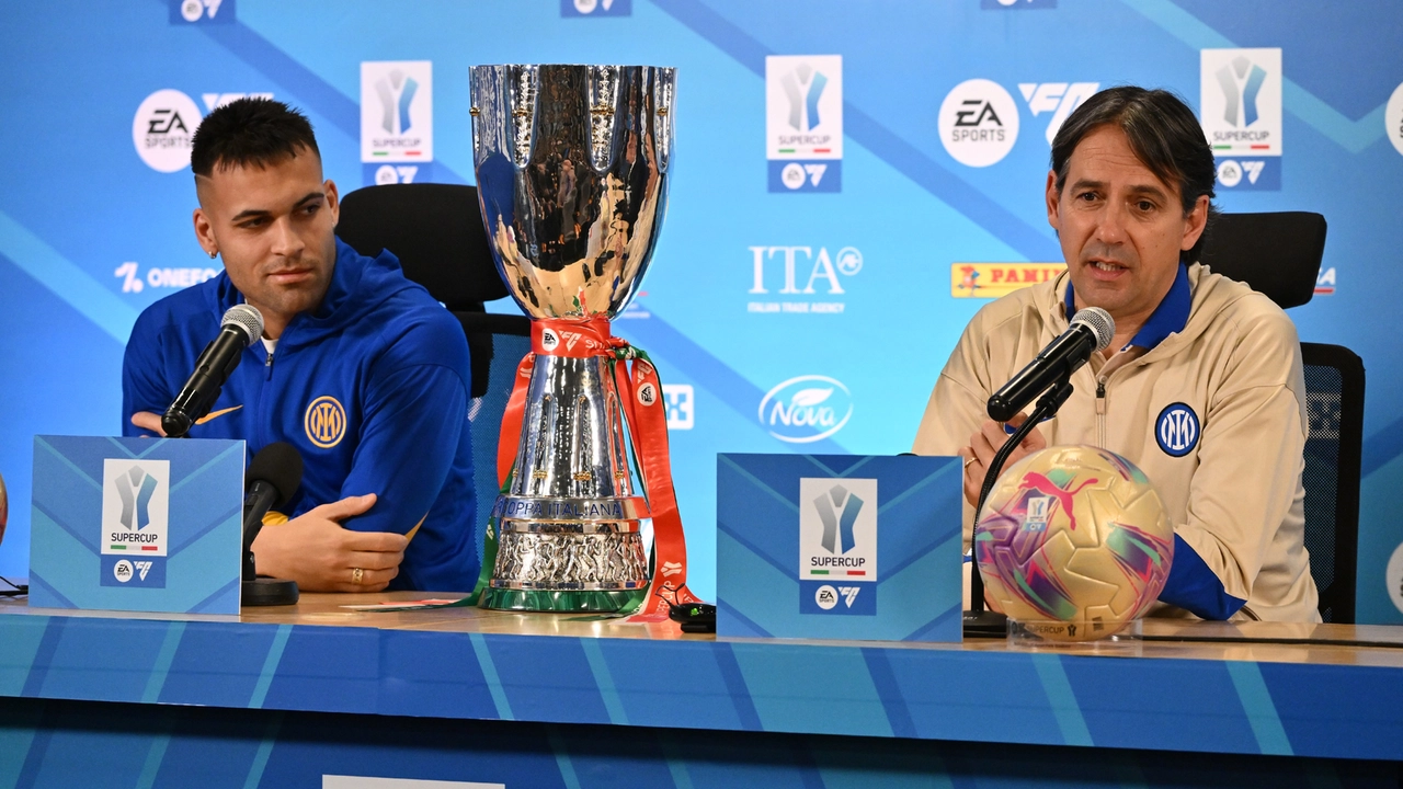 Lautaro Martinez e Simone Inzaghi in conferenza stampa