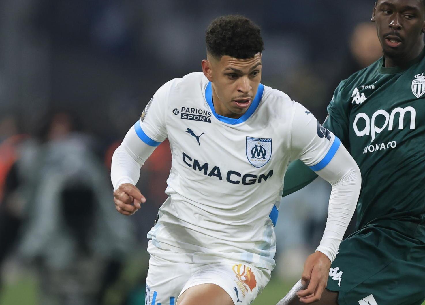 https://sport.quotidiano.net/image-service/view/acePublic/alias/contentid/YWI2ZWNjMTktNzcyOC00/0/luis-henrique-nerazzurro-con-un-quinquennale.jpeg