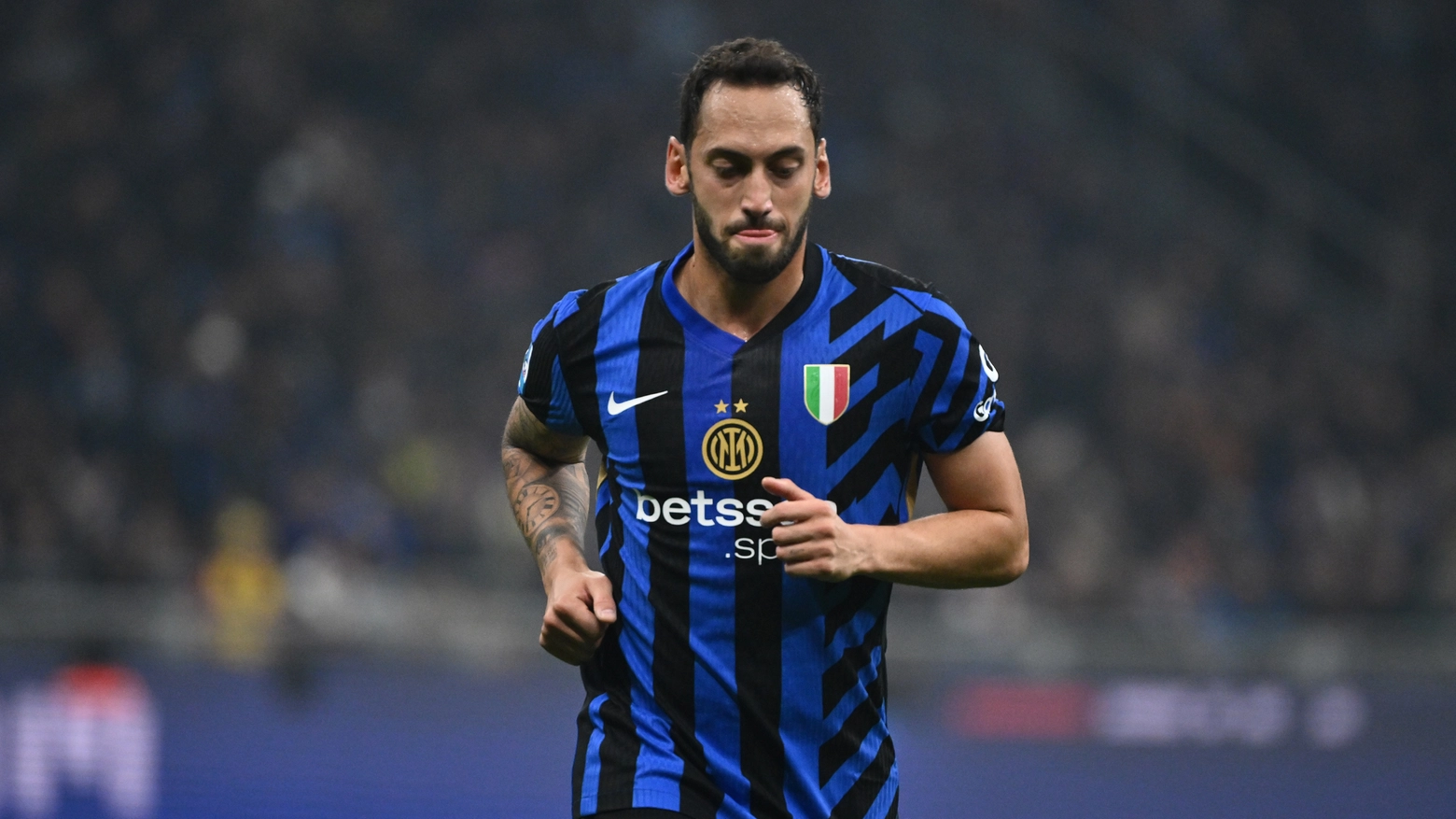 Hakan Calhanoglu salterà la trasferta di Verona