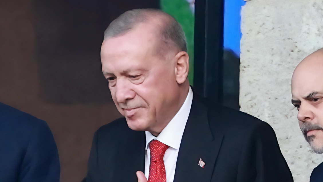 Il ministro torna sull’eliminazione degli azzurri: "C’è stata la resa del gruppo". Il presidente turco: "Hanno colpito il paese con Demiral, c’era anche un rigore".