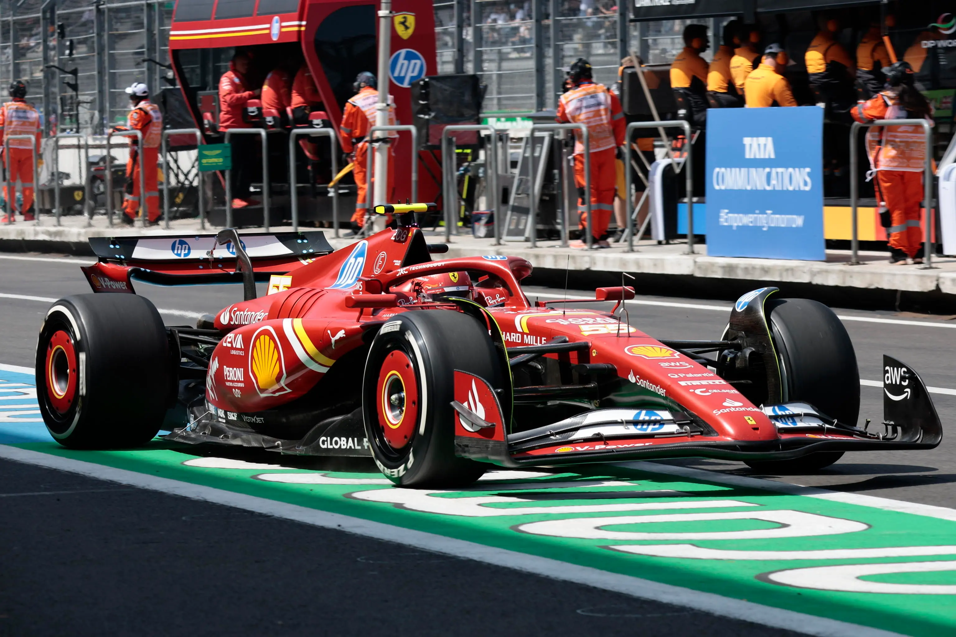 F1, Gp del Messico: Russell vola nelle FP1. Sainz secondo davanti a Tsunoda. FP2 in diretta