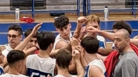 Il Valdelsa basket di coach Lanza trionfa nella seconda giornata di Divisione Regionale 1 con una vittoria schiacciante. Virtus Certaldo vince il derby contro Nesi Poggibonsi. Simus Monteroni cade contro Gea Grosseto. Maginot tiene testa a Sestese ma perde.