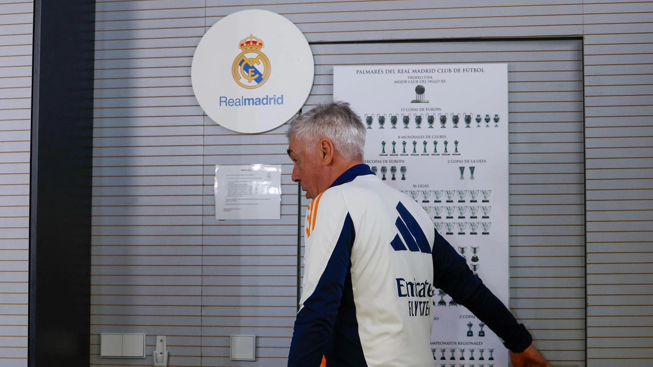 Carlo Ancelotti esclude un futuro alla Roma, preferendo concentrarsi sul suo ruolo attuale al Real Madrid.