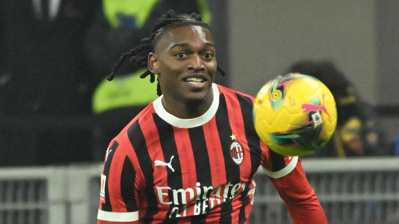 Rafael Leao, 25 anni, deve ritrovare il ruolo da protagonista in un Milan rivoluzionato Rafael Leao, 25 anni, deve ritrovare il ruolo da protagonista in un Milan rivoluzionato