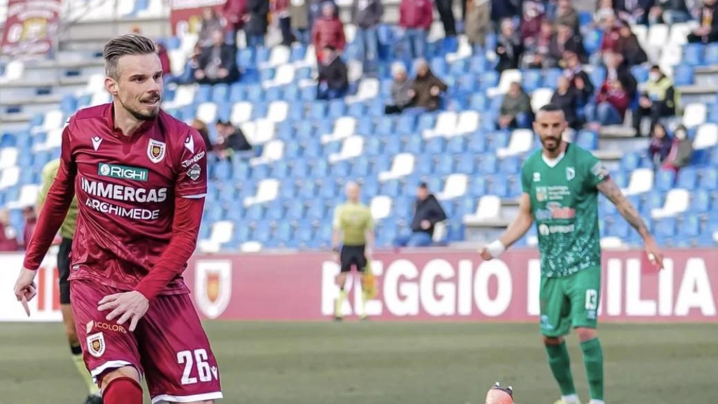 Uno dei 7 gol segnati da Michele Cremonesi in granata: è il 6 marzo 2022 e il difensore insacca. l’1-0 al Pontedera (finirà 2-0 con raddoppio di Arrighini)