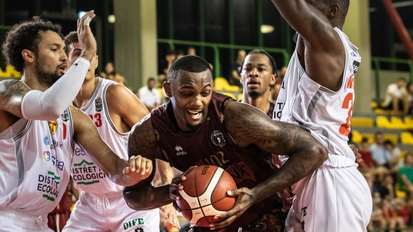 Basket maschile - Il grande evento. Oggi e domani tanti "big" al Trofeo Lovari