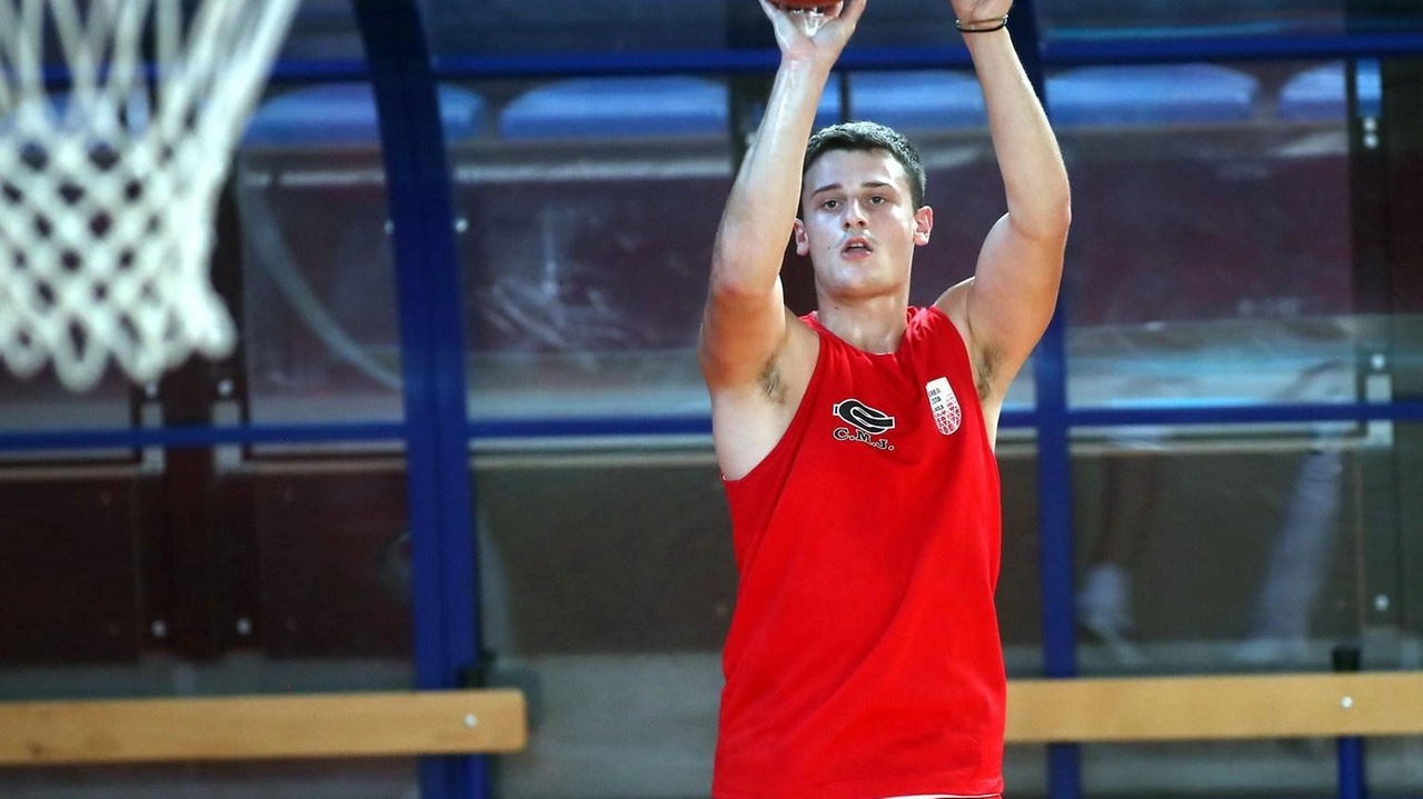 Basket serie B Nazionale Playmaker di nascita e guardia all’occorrenza "Sono giovane, ma ho trovato subito un ambiente disposto ad aiutarmi".