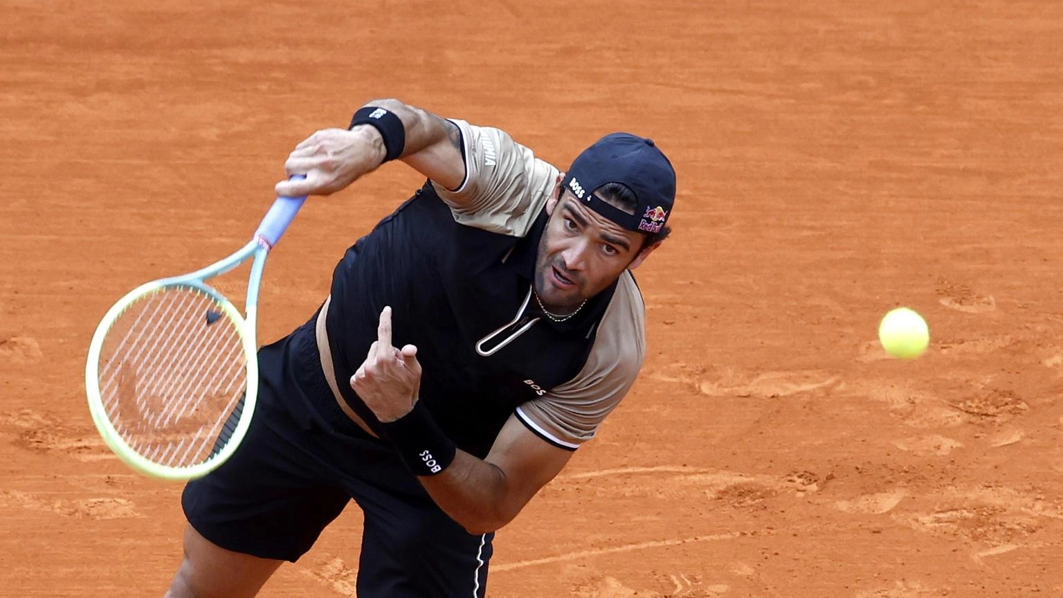 Tennis: Berrettini salta Parigi, 'non sono ancora pronto'