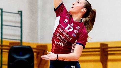 Volley B1 donne. Teramo dominata, il passo falso con Ravenna è dimenticato. Tellaroli c’è, la Fcredil blinda la vetta