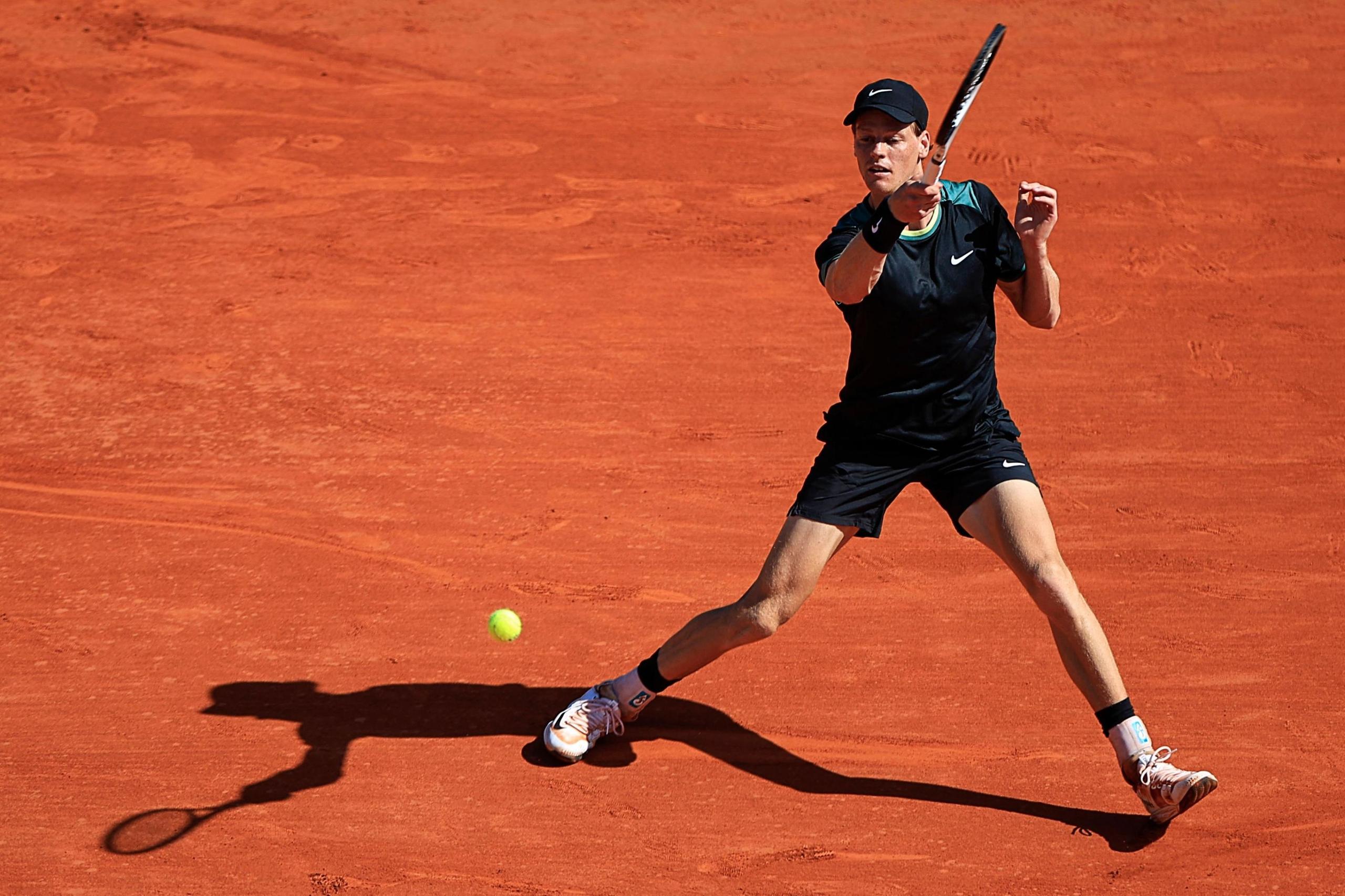 Sinner prepara l’ATP di Madrid: dal ranking ai sogni Roma e Roland Garros