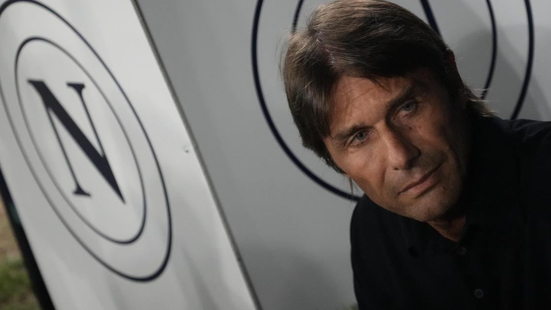 Cagliari Napoli, Conte: "Vietato pensare alla Juventus. Su Lukaku e Kvaratskhelia... "