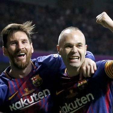 Iniesta addio al calcio, l'omaggio di Messi 'mancherai a tutti'