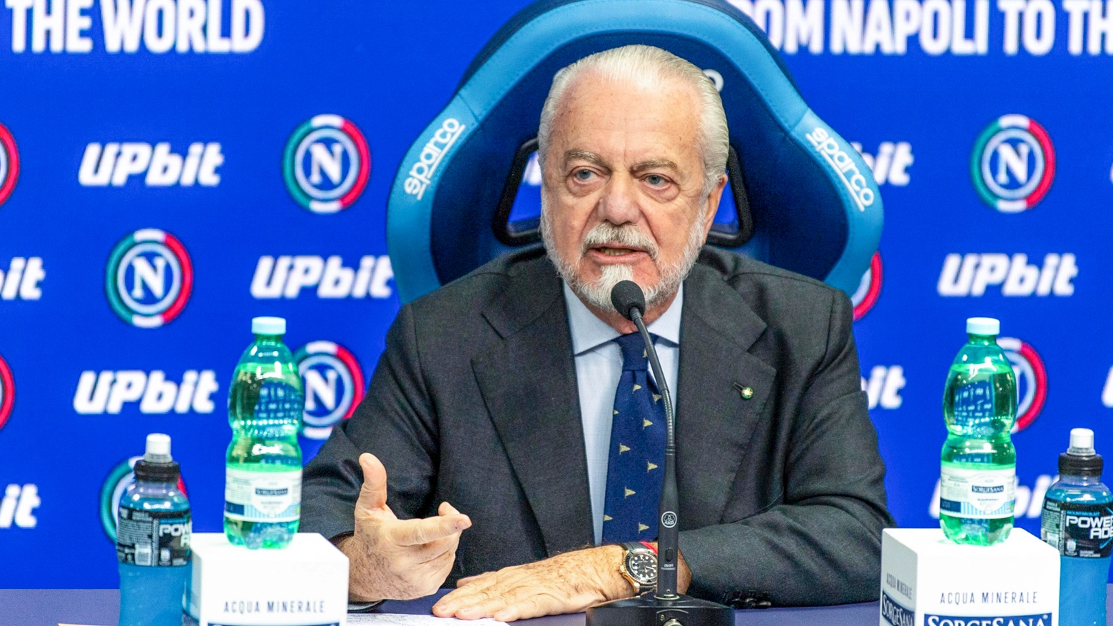 Il patron presenta uno sponsor e cede all'emozione: "Quest'anno ho speso tanto perché avevo promesso di rinfondare tutto dopo la delusione del post scudetto"