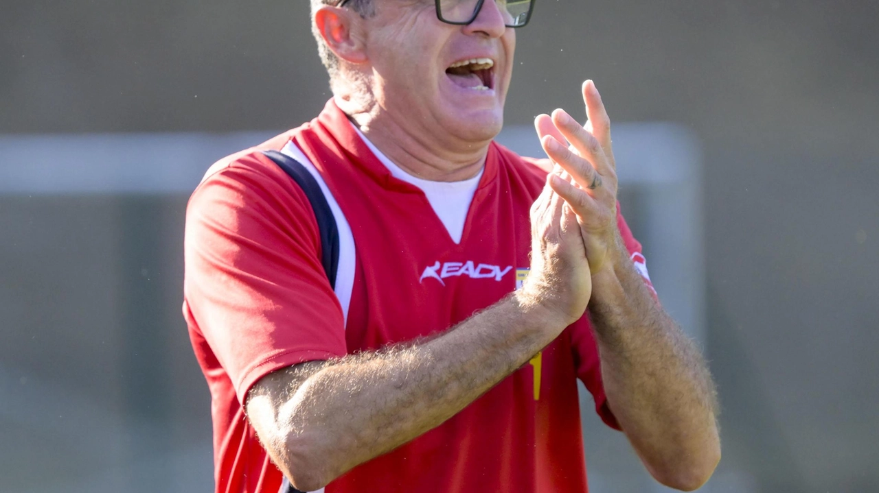 Oggi in Coppa Italia Serie D si disputano le partite del 1° turno di qualificazione. San Donato Tavarnelle affronta la Pistoiese, mentre l'Aquila Montevarchi sfida il Figline 1965. Entrambe le sfide si preannunciano interessanti, con le squadre pronte a mettere in campo le proprie forze per ottenere la vittoria. Oggi in Coppa Italia Serie D si disputano le partite del 1° turno di qualificazione. San Donato Tavarnelle affronta la Pistoiese, mentre l'Aquila Montevarchi sfida il Figline 1965. Entrambe le sfide si preannunciano interessanti, con le squadre pronte a mettere in campo le proprie forze per ottenere la vittoria.