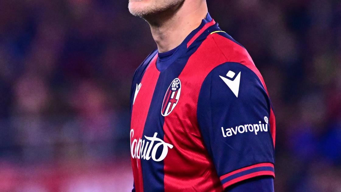 Da Casteldebole: il danese ieri parzialmente in gruppo, Italiano valuterà in giornata se convocarlo. Odgaard oggi fa il test decisivo. Dubbio Calabria De Silvestri