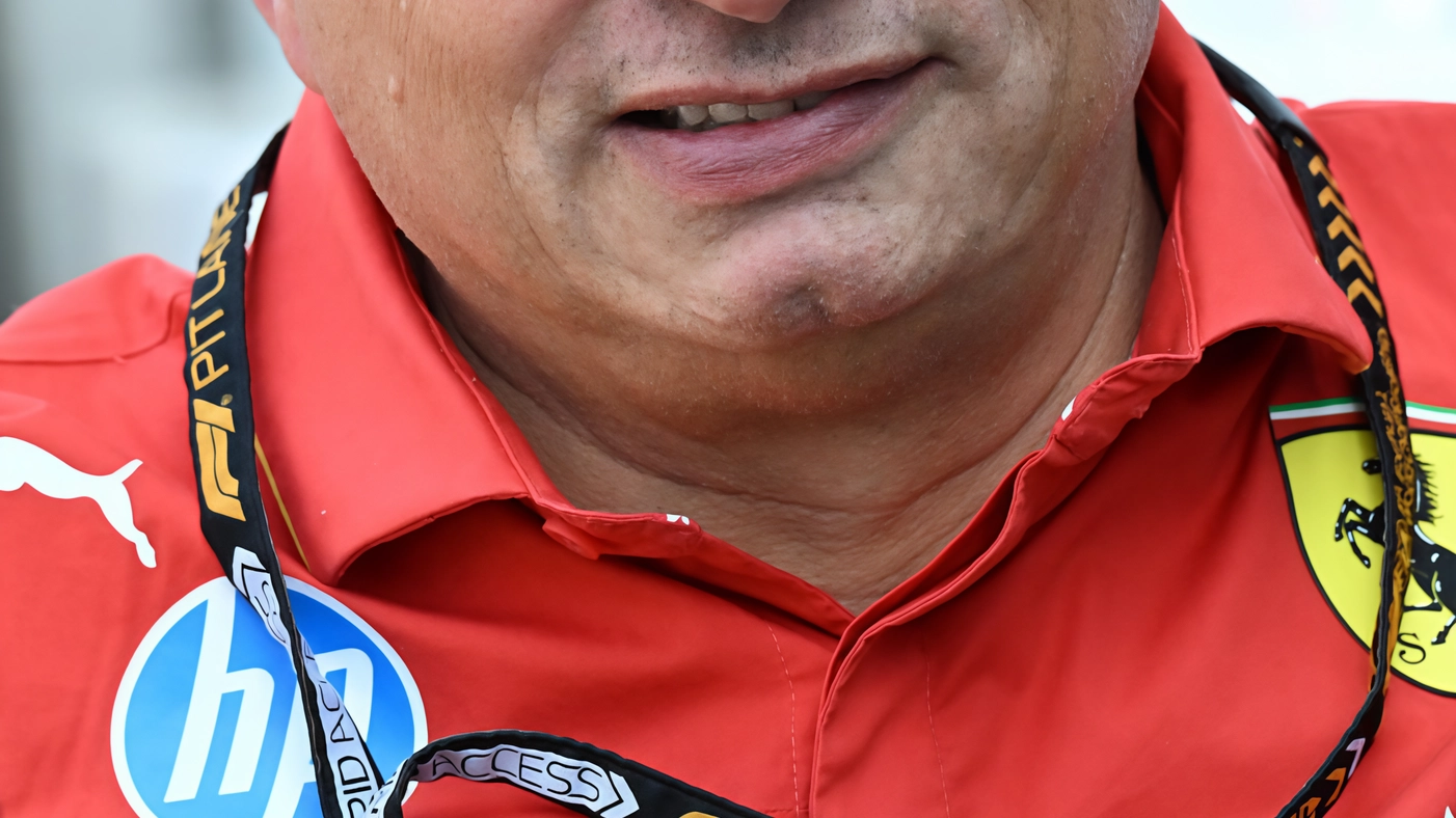 Il team principal Ferrari Fred Vasseur presenta gli aggiornamenti per la pista di Monza, ma avverte che non sono decisivi. L'obiettivo è tornare competitivi, ma i risultati potrebbero non essere immediati.