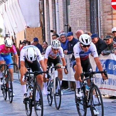 La Sarnano-Recanati. Alessiani, scatto vincente