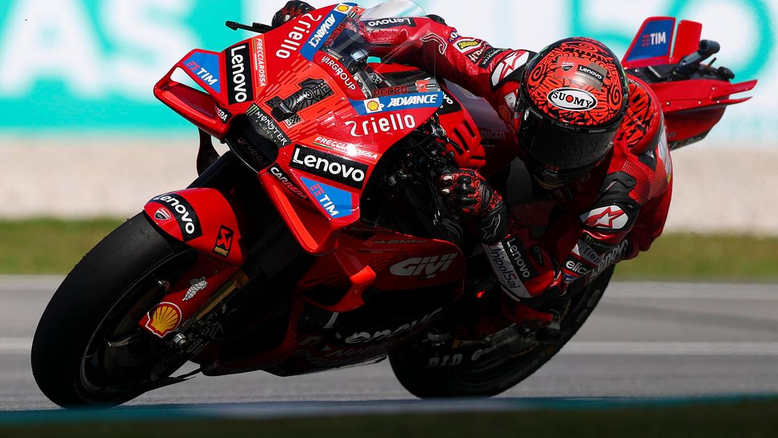 MotoGp Malesia, super Bagnaia a Sepang. Pecco vola nelle libere e nella practice