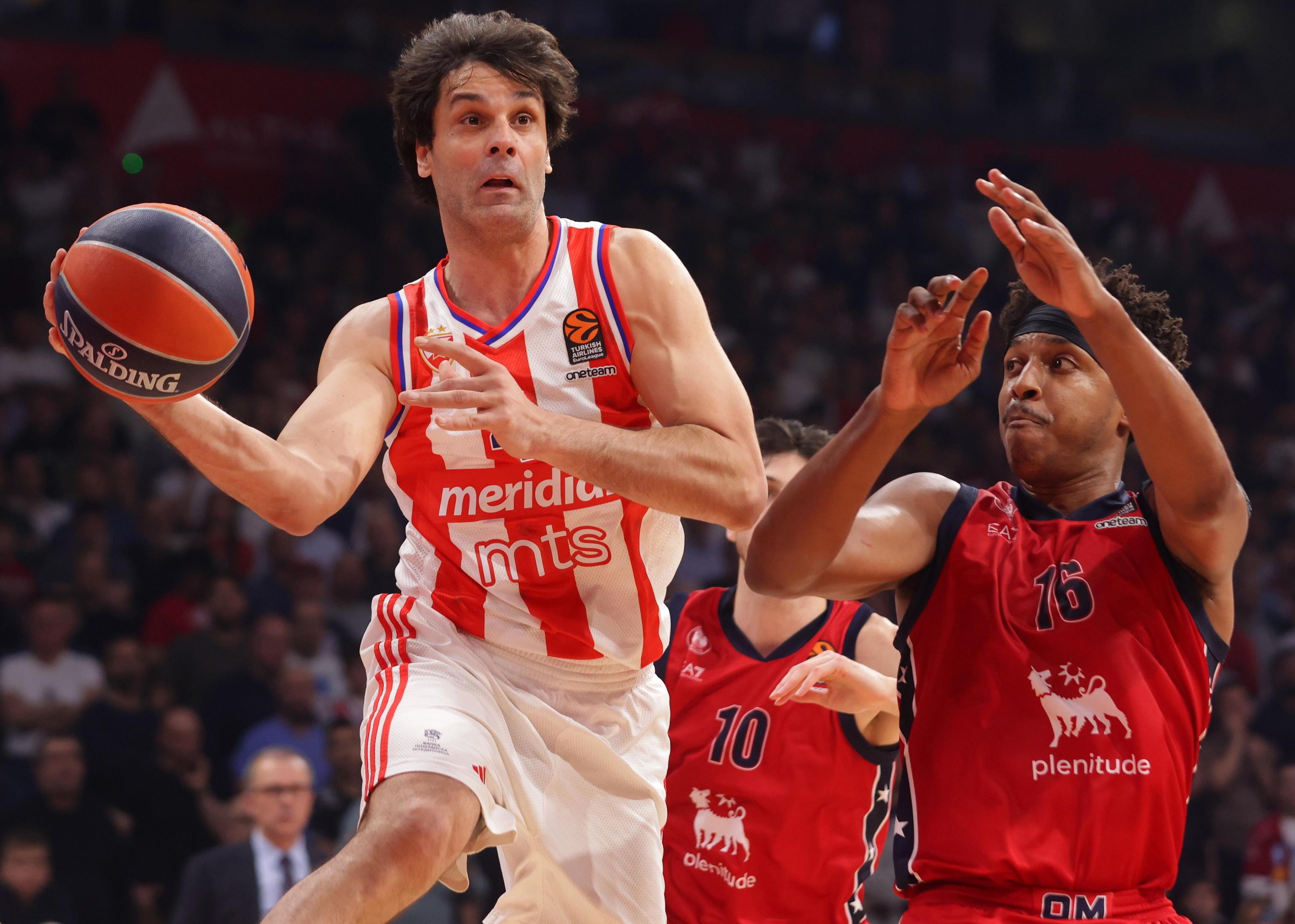 Basket, Milos Teodosic annuncia il ritiro a 38 anni con una toccante lettera