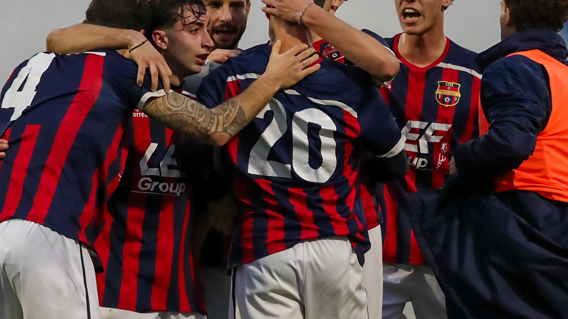 Per il campionato di Eccellenza, dopo l’anticipo che si è giocato ieri relativo al girone A, fra Camaiore-Viareggio (gara... Per il campionato di Eccellenza, dopo l’anticipo che si è giocato ieri relativo al girone A, fra Camaiore-Viareggio (gara...