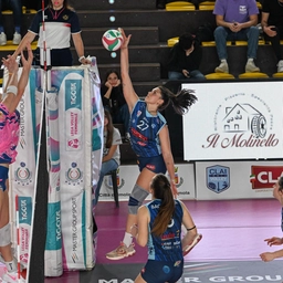 Volley A2 donne: la buona prestazione di Stival con 15 punti non è sufficente per raddrizzare il match. La Clai vende cara la pelle, ma perde