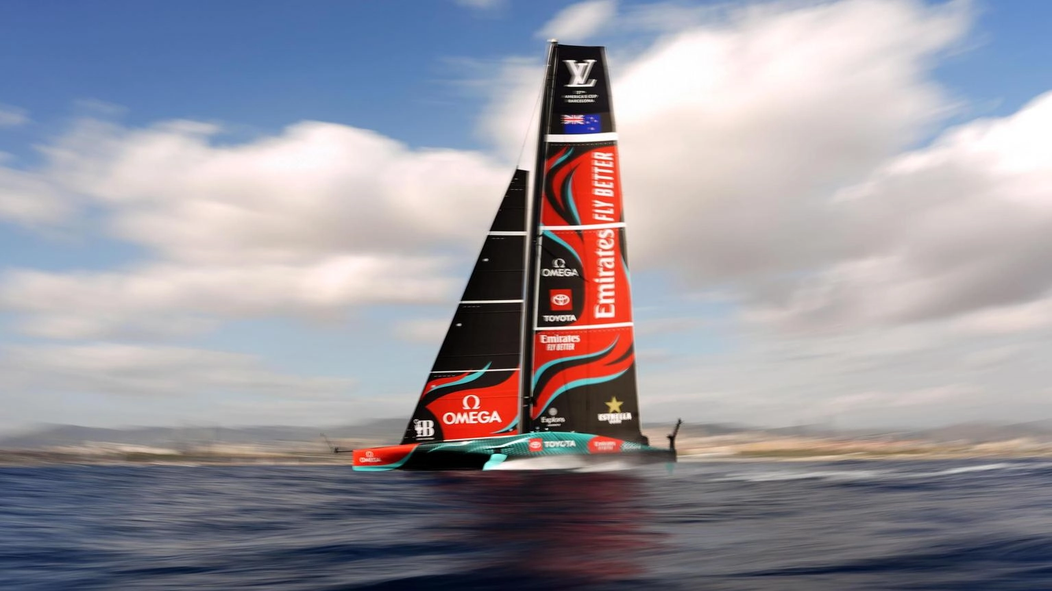 America's Cup: New Zealand vince 8/a regata, domani match point