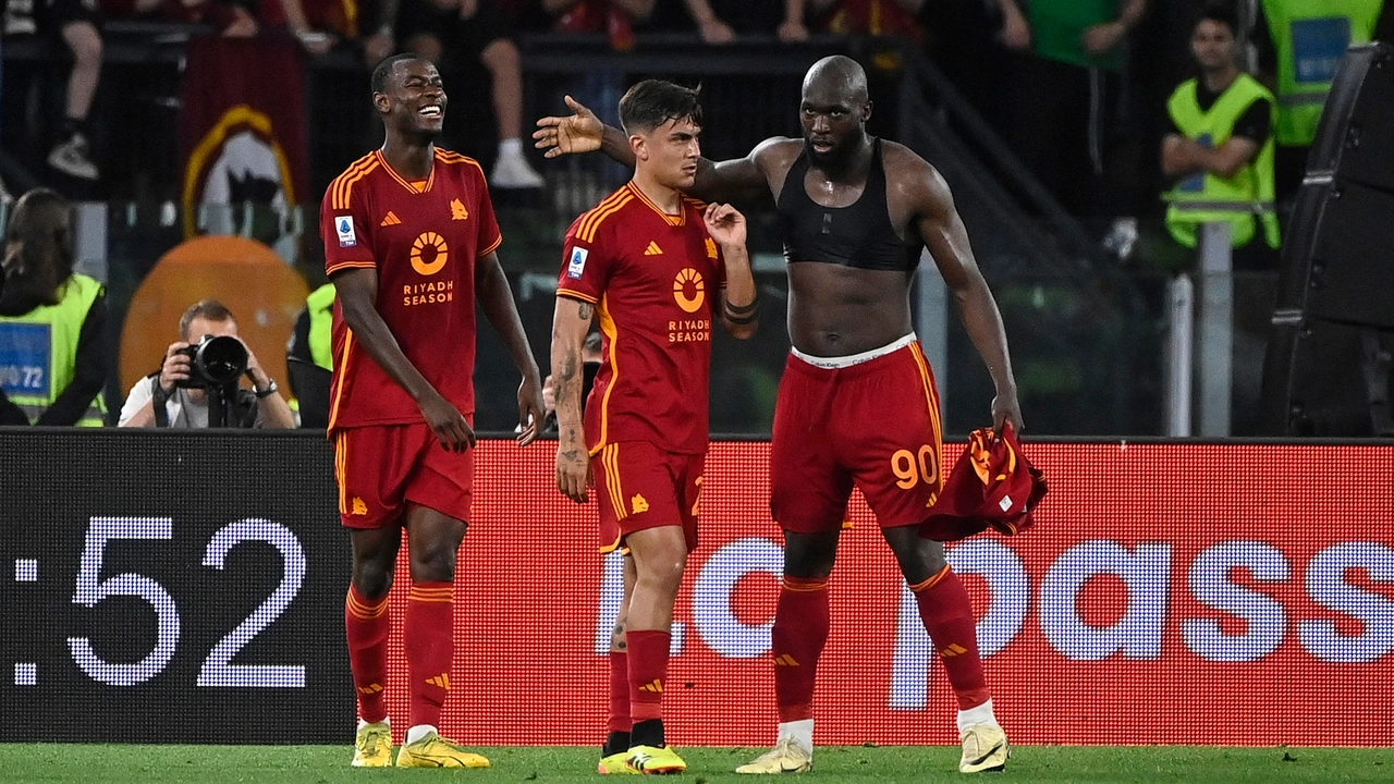 Roma-Genova, Romelu Lukaku segna l'1-0 (Ansa)