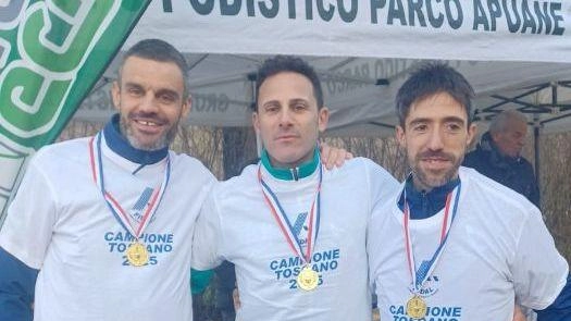 Da sinistra: Pogliani, Anaclerio e Fadda, campioni toscani di cross individuale Da sinistra: Pogliani, Anaclerio e Fadda, campioni toscani di cross individuale