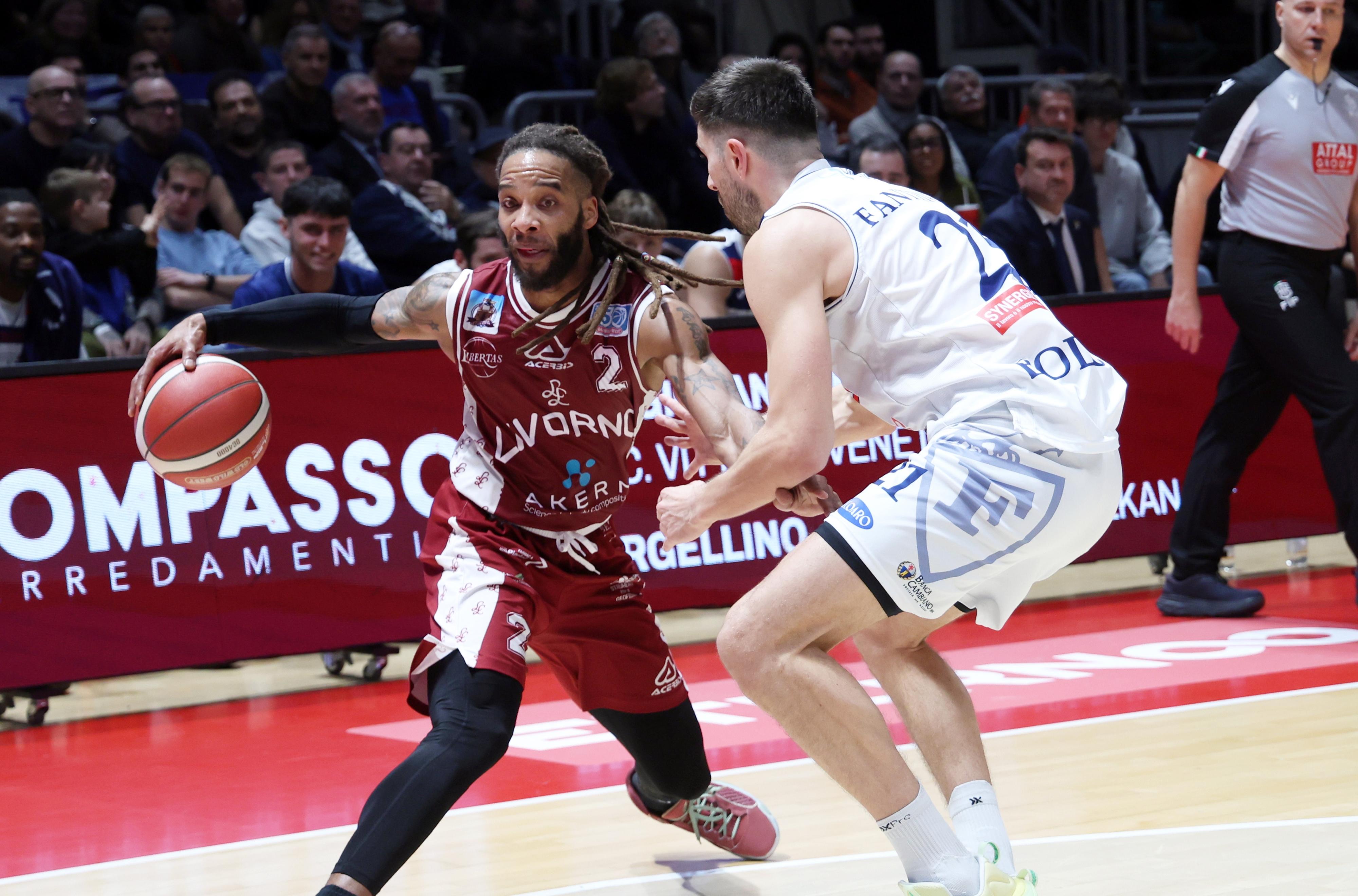 Basket, la Libertas si arrende in casa Fortitudo