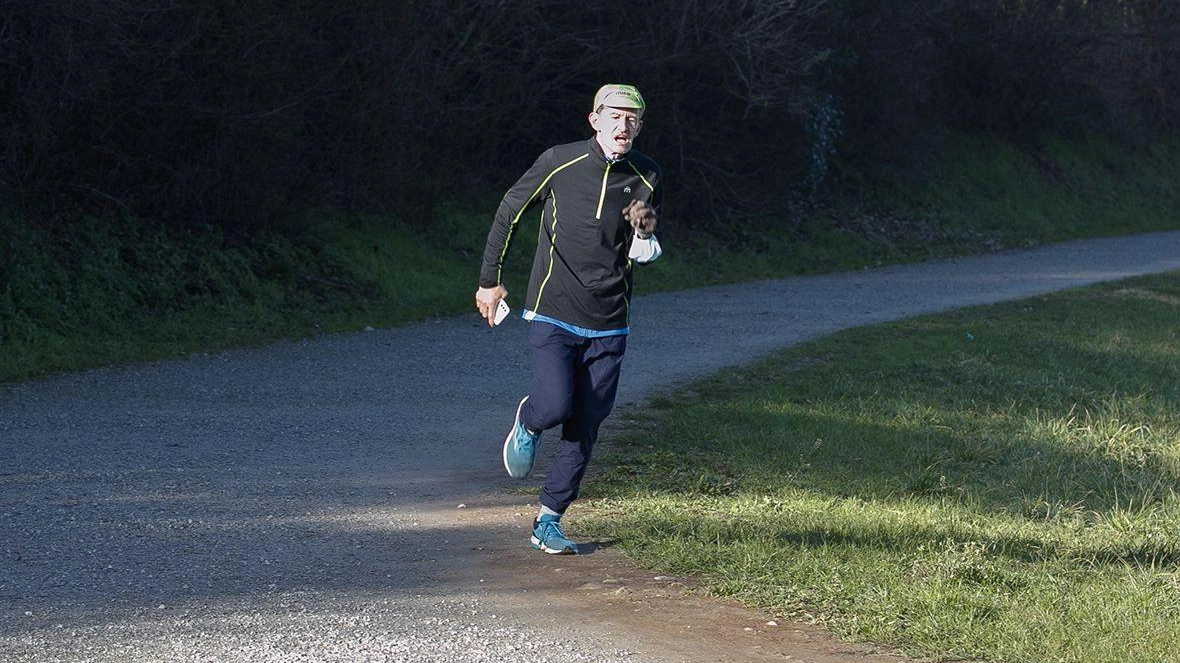 Giancarlo Magli (54 anni) durante una delle sue corse in favore dell’ambiente