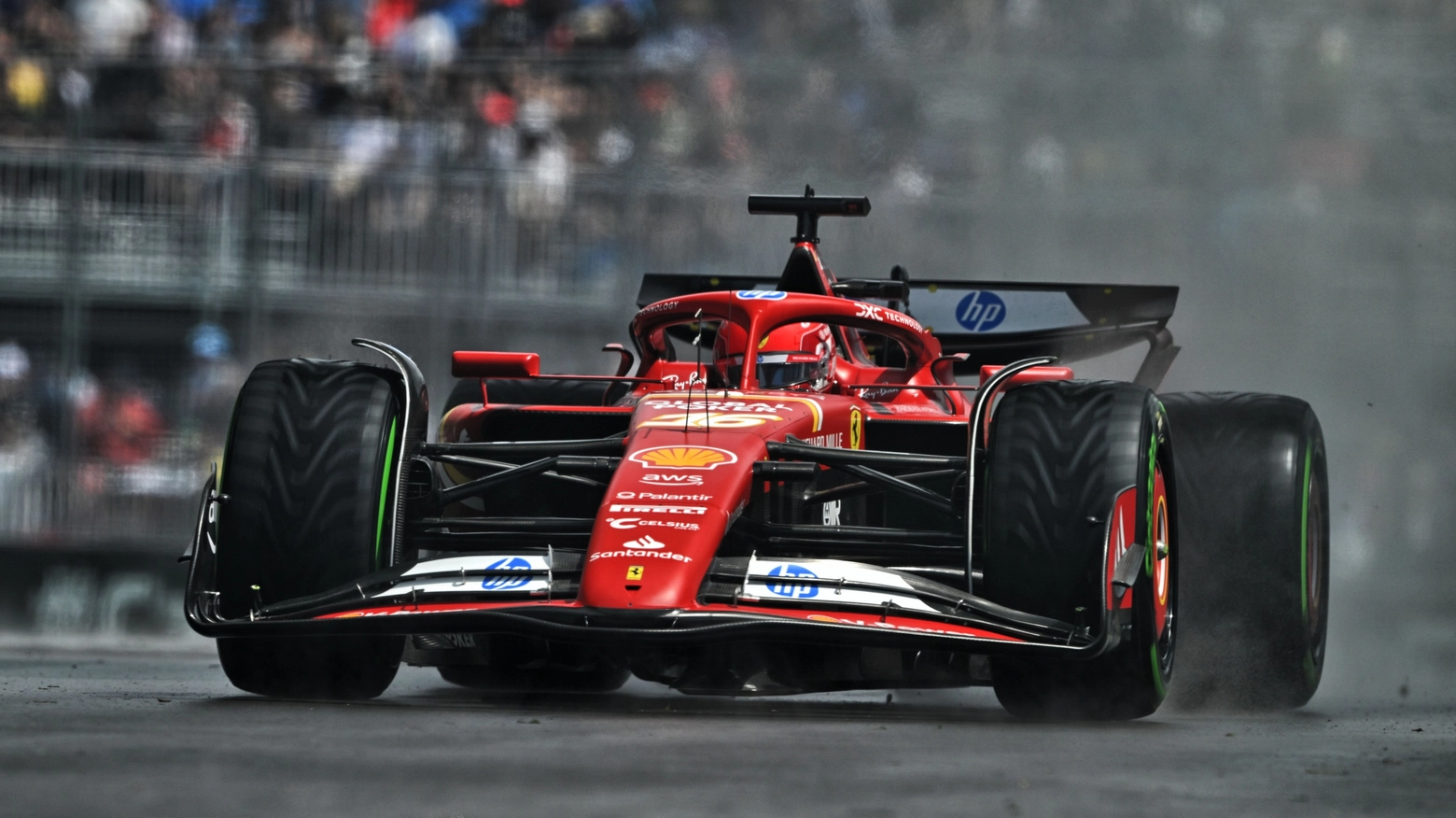 Charles Leclerc al volante della Ferrari