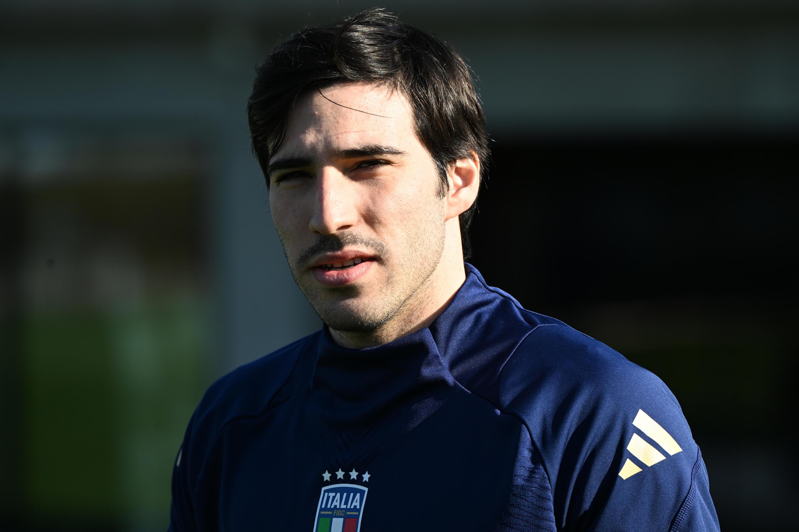Juve pazza da Sport.quotidiano.net Juve pazza idea Tonali | costi elevati Senza Champions rischia anche Conceicao