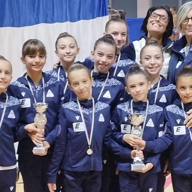 Ginnastica Cgrs strepitoso. Volano le farfalle apuane