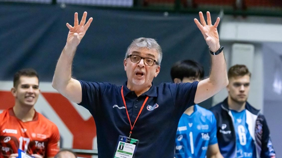 La Mint Vero Volley Monza cerca il bis in Champions League contro il Fenerbahce a Istanbul. Dopo la vittoria contro l'Olympiacos, la squadra punta alla qualificazione alla fase ad eliminazione diretta. Coach e giocatori pronti a confermarsi.