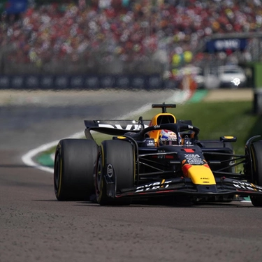 F1: Verstappen vince a Imola, terzo Leclerc