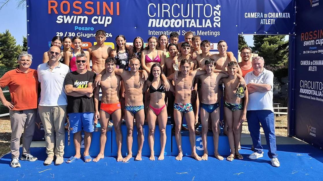 Nuoto, Sebastianelli e Benedetti (Banca Pesaro): "Tanti campioni». Sport Village esulta. Swim cup, un successo