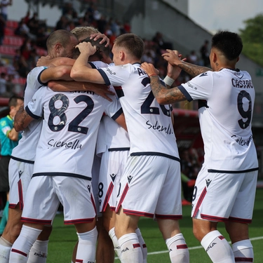 Monza Bologna 1-2, squillo di Castro e arriva la prima vittoria rossoblù