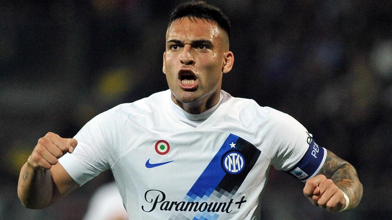 Lautaro Martinez rinnova con l'Inter