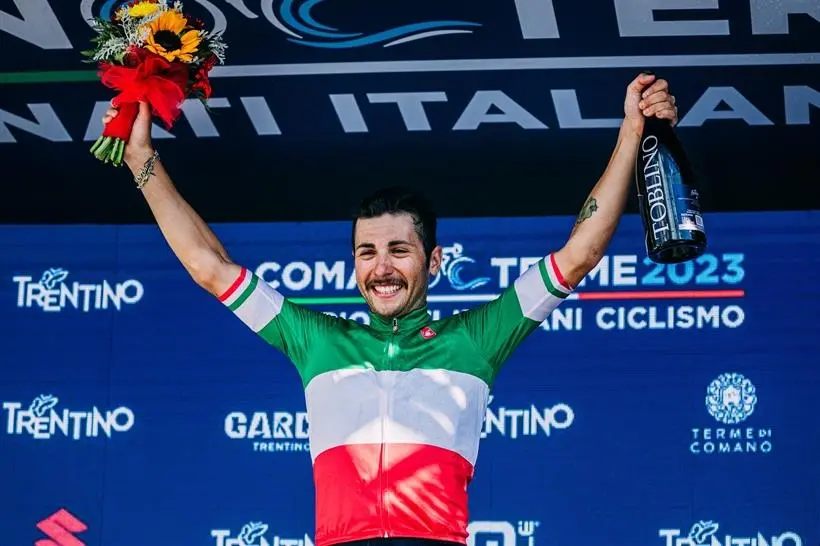 Ciclismo, Simone Velasco al Giro d'Italia