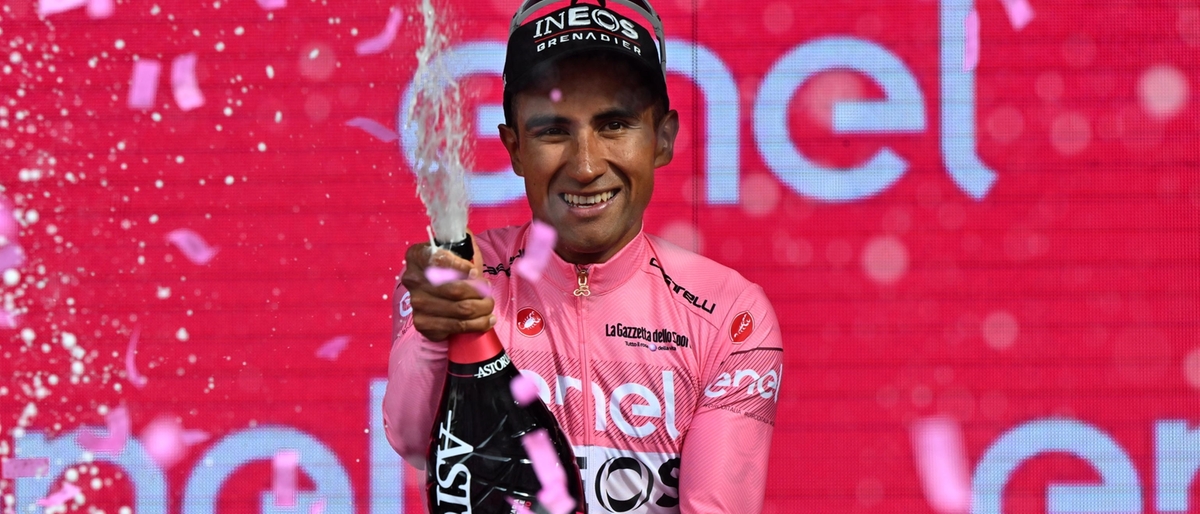 Narvaez, la gioia per la prima maglia rosa al Giro d’Italia 2024: 