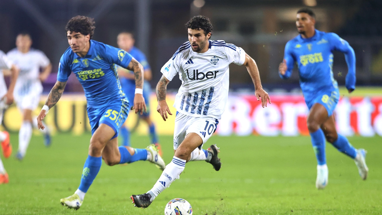 Patrick Cutrone in azione durante la partita Empoli-Como Patrick Cutrone in azione durante la partita Empoli-Como