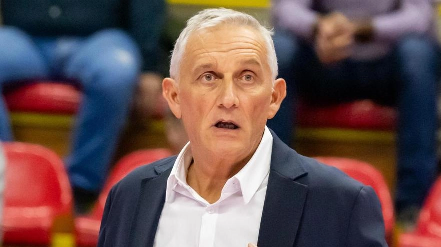 Gianni Caprara, 61 anni, allenatore della Eurotek Uyba Busto Arsizio